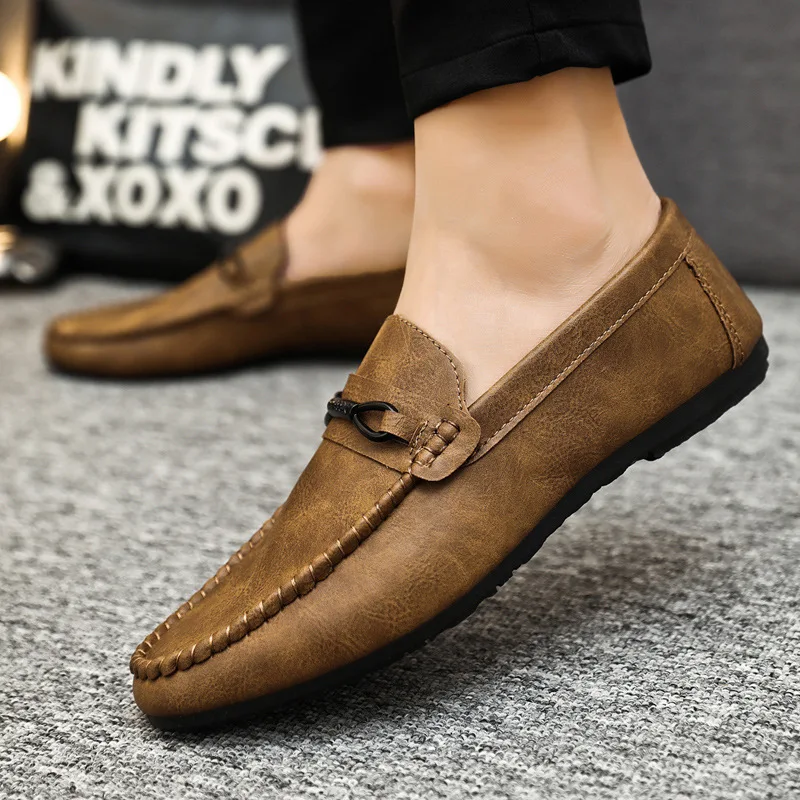 2025New Fashionable Loafers Breathable Casual Leather Shoes Men's Leather Loafers - Image 4