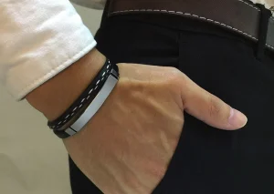 Vnox Unique Sew Lines Genuine Leather Bracelets for Men Women Stainless Steel Bar Layered Bangle Causal Pulseira